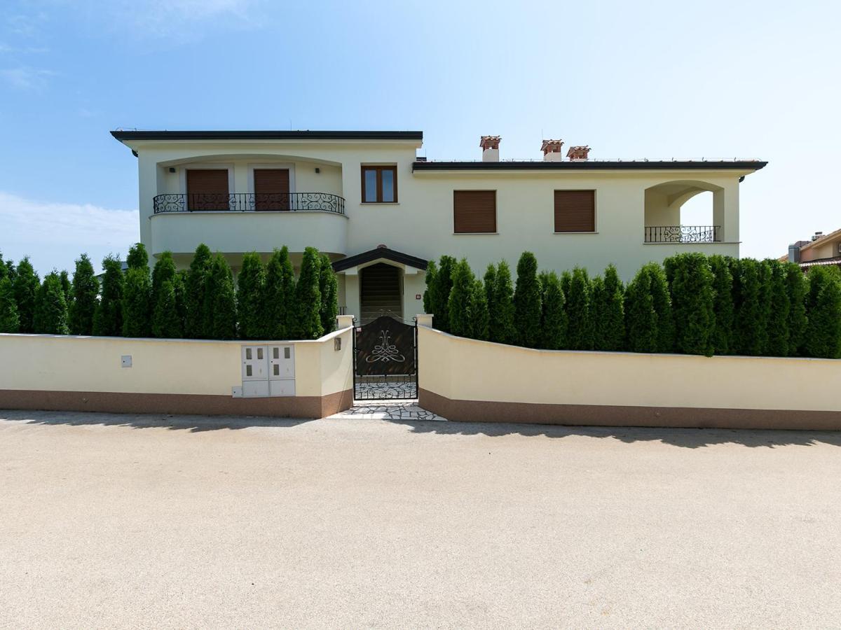 Villa Birikina With Pool Poreč Exterior foto